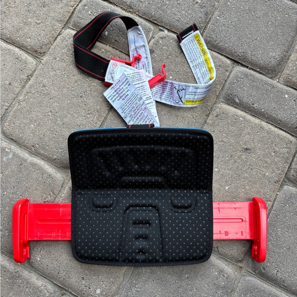 Mifold portable car seat